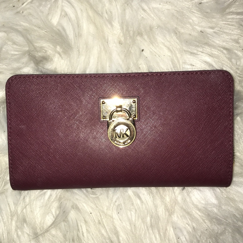 Michael Kors Wallet Like New